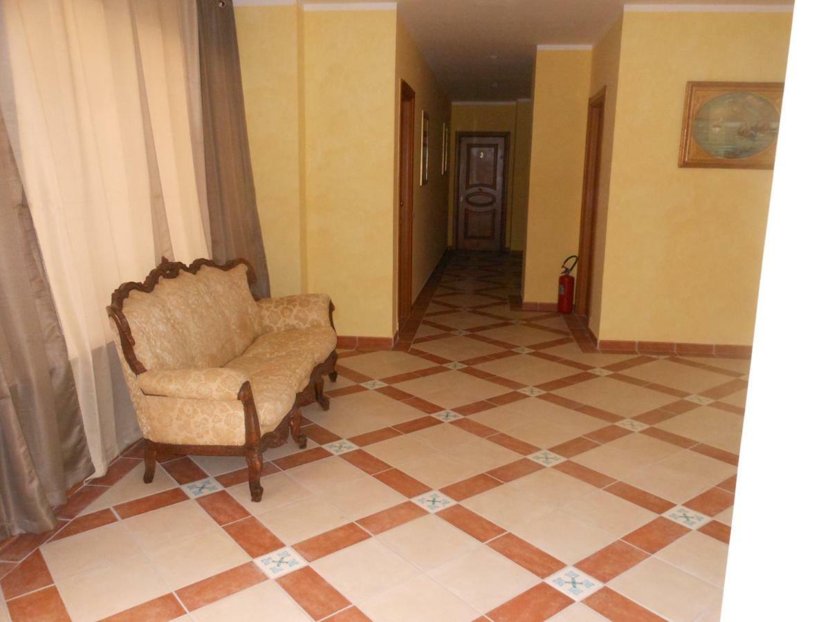 B&B Lofanello Поццуолі Екстер'єр фото